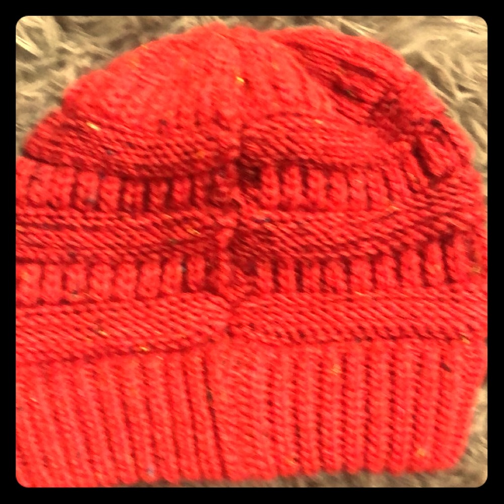 A red winter hat